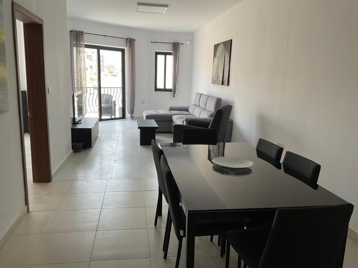 Privilege Suits Swatar Birkirkara Bagian luar foto