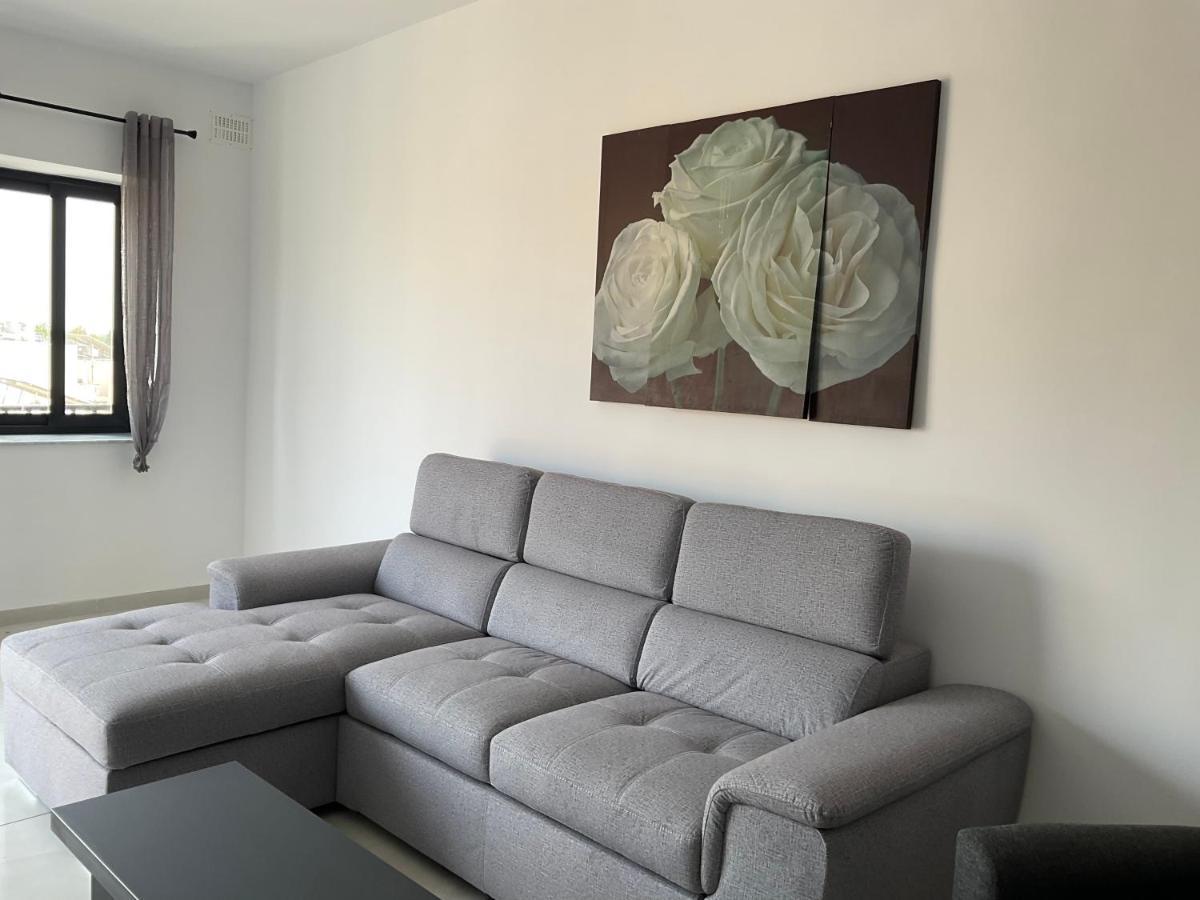 Privilege Suits Swatar Birkirkara Bagian luar foto