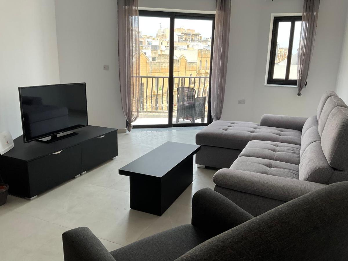 Privilege Suits Swatar Birkirkara Bagian luar foto